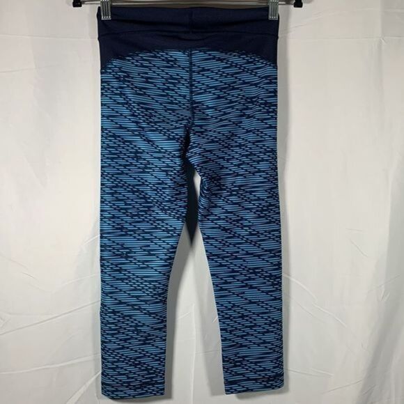 Under Armour Blue Striped Capri Legging Crops/Pants - Picture 4 of 6